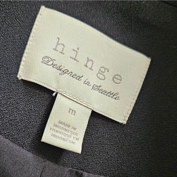 Hinge designed in Seattle black blazer from Nordstrom - Picture 5 of 6